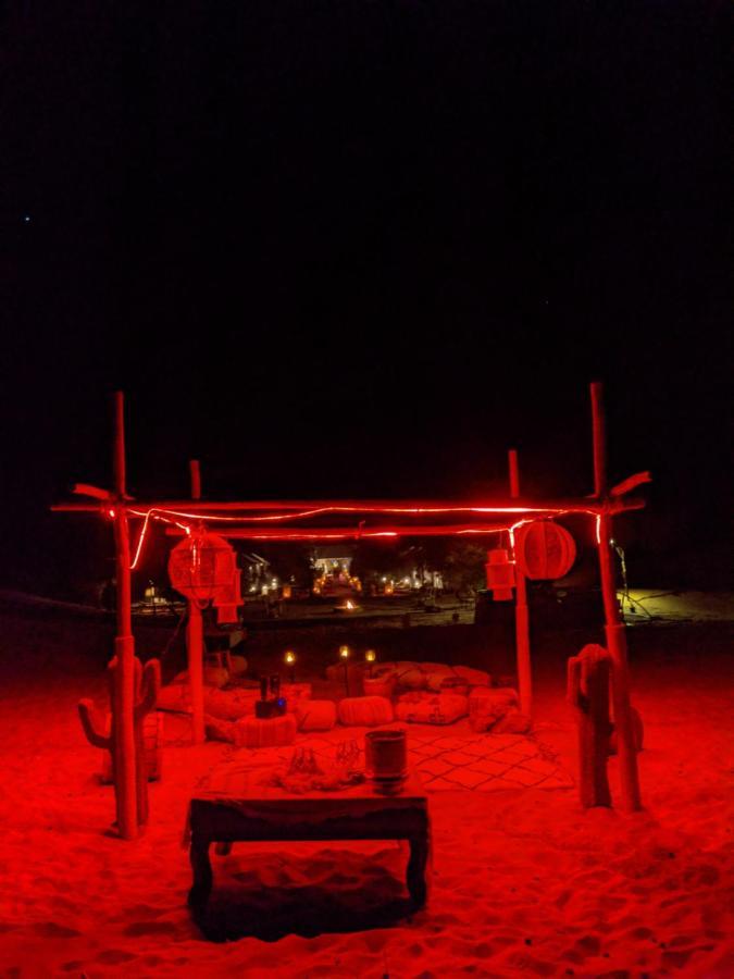 Sahara Majestic Luxury Camp 호텔 메르주가 외부 사진 The 2011 edition of the festival