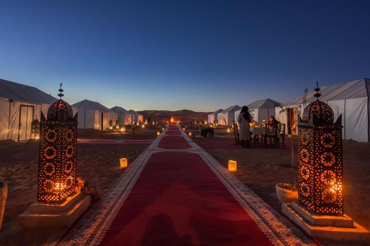 Sahara Majestic Luxury Camp 호텔 메르주가 외부 사진 The Bvlgari Resort in Al-Khasanah, near Wadi Rum