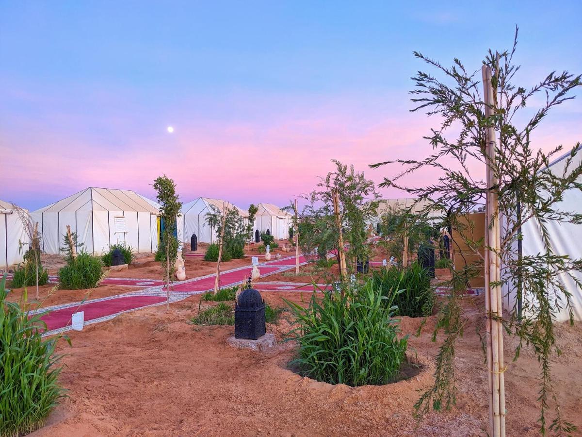 Sahara Majestic Luxury Camp 호텔 메르주가 외부 사진 Al-Ghuwariyah camp